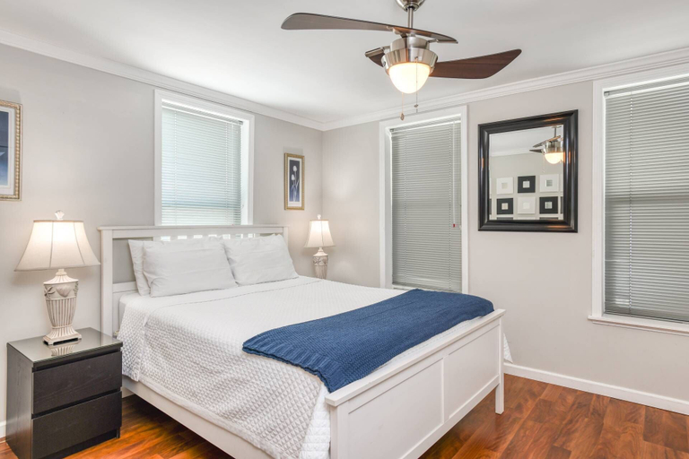 Bedroom 2, Blue Moon Suite, Saint Johns