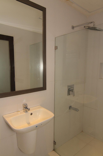 Bathroom 4