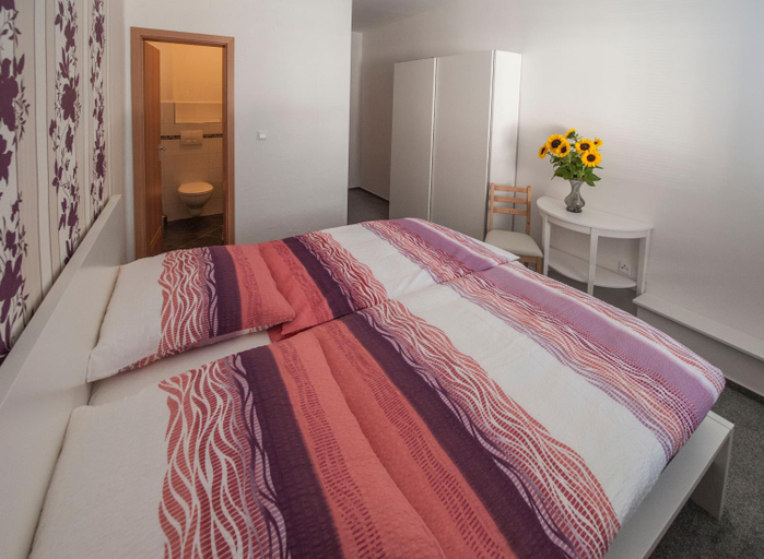 Others 5, B&B Mediterran Nassau, Rhein-Lahn-Kreis
