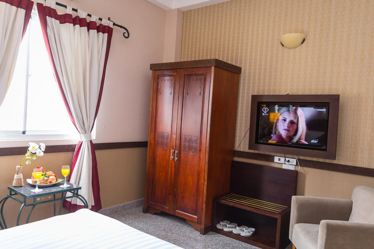 Bedroom 6