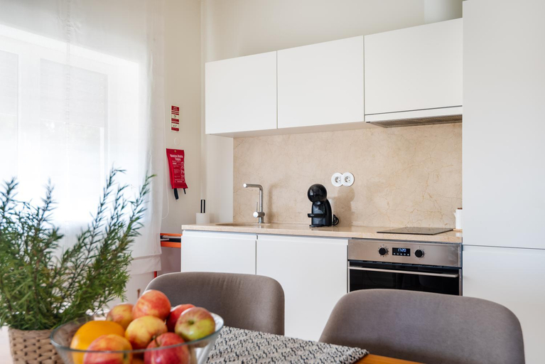 Others 5, Bombarda Homes, Porto