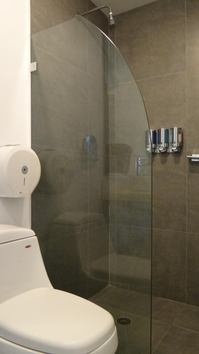 Bathroom 4, Hotel Sybharis, Mexico City