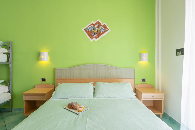 Bedroom 4, La Casa delle Stelle, Salerno