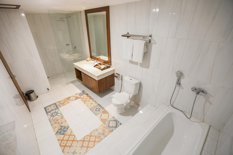 Bathroom 24