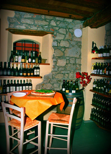Food & Drinks
