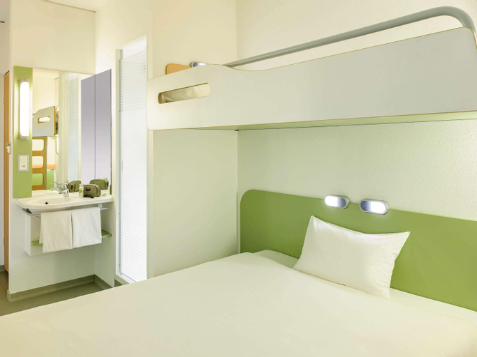Bedroom 8
