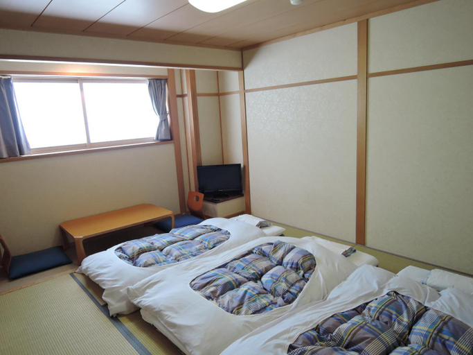 Bedroom 2, Maruni Ryokan, Hakuba