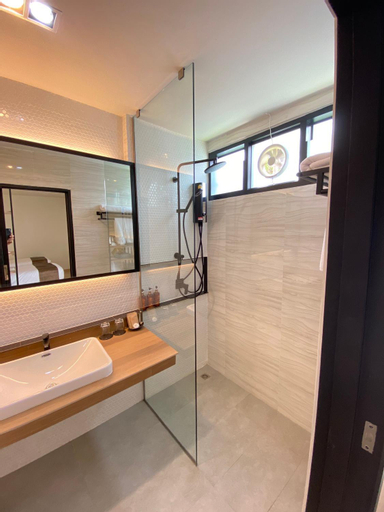 Bathroom 11