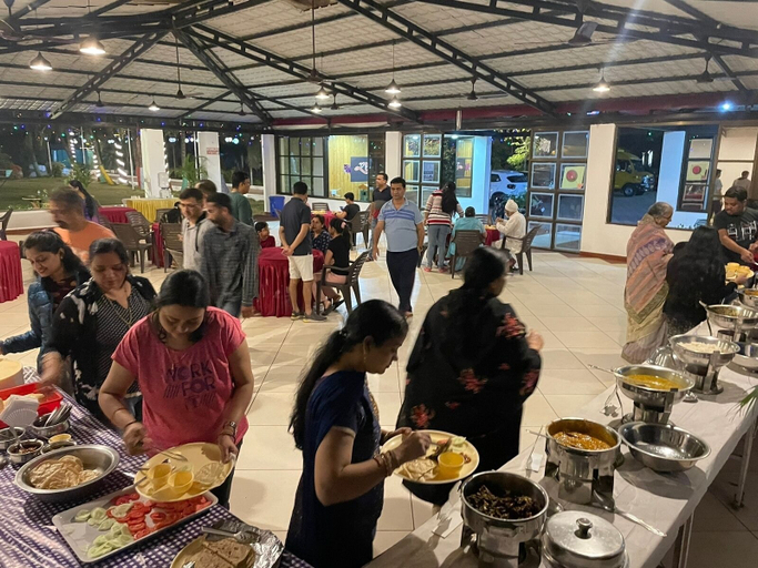 Food & Drinks 4, Raj Resort, Palghar