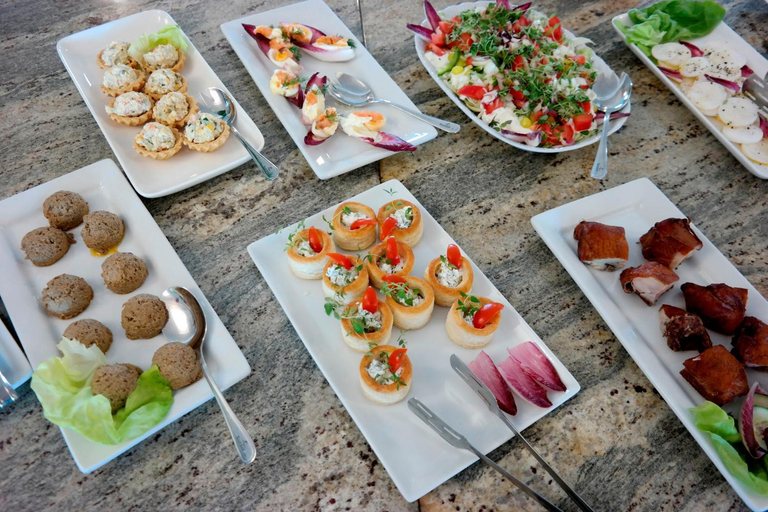 Food & Drinks