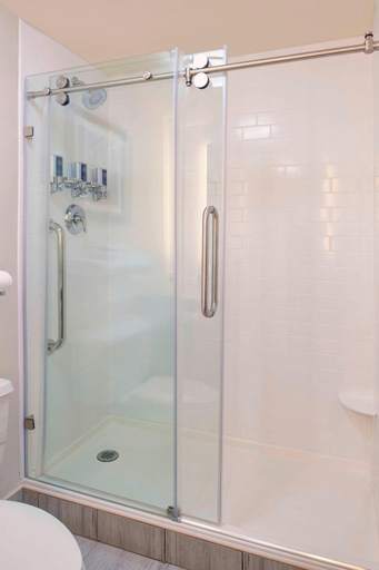Bathroom 6