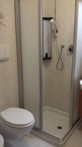 Bathroom 4, Hotel Savoia, Belluno