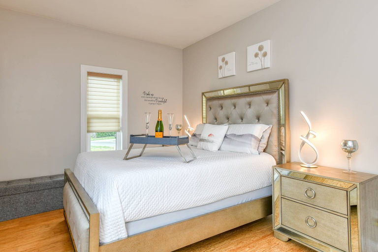 Bedroom 3, Dolphin Bay Apartment, Saint Johns