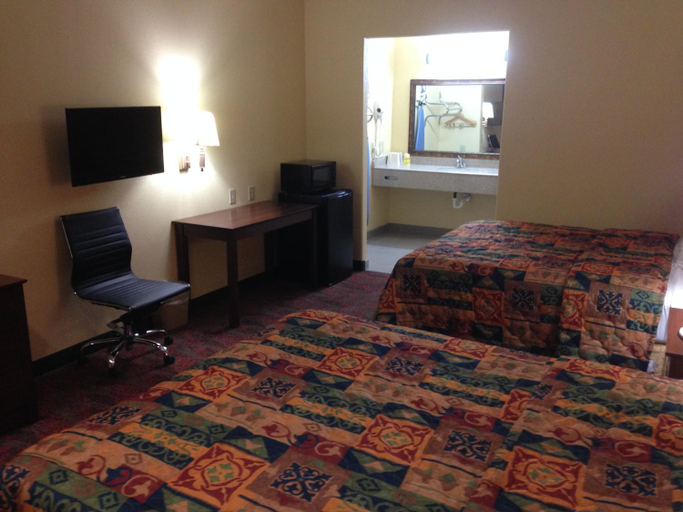 Others 3, Executive Inn, Liberty