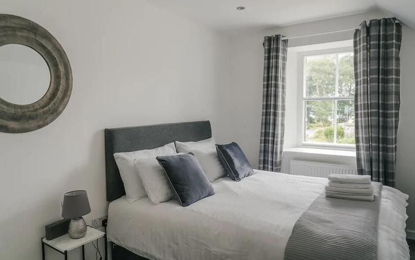 Bedroom 4, The Ben Bhraggie Inn, Highland