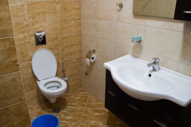 Bathroom 4, Apartments Ploski