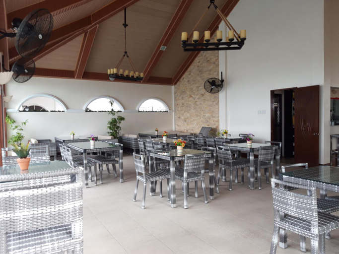Food & Drinks 5, Marick Beach Resort, Carmen