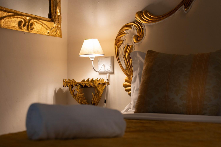 Bedroom 3, San Giorgio Rooms, Genova