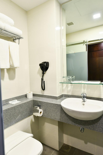 Bathroom 8
