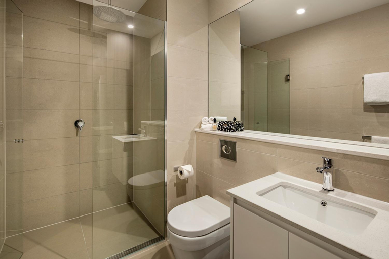 Bathroom 7