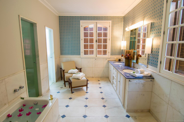 Bathroom 4, Garden Hill Hotel e Golfe, São João del Rei