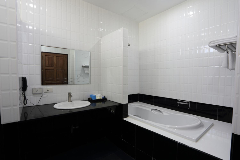 Bathroom 5, Phurua Sanctuary Resort & Spa, Phu Rua