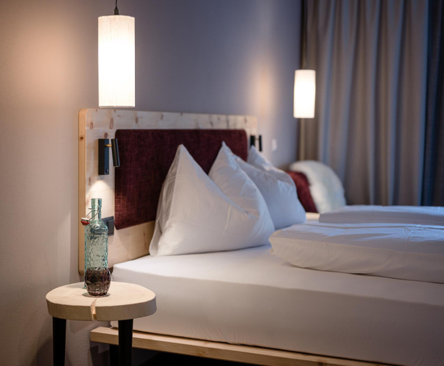 Bedroom 3, Hotel Muhlenerhof, Bolzano