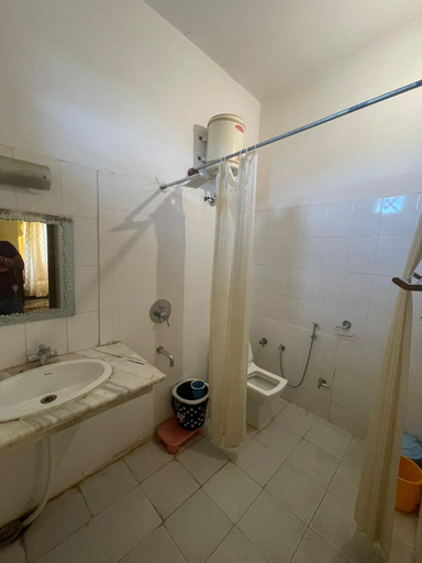 Bathroom 3, Hotel Pushkar Heritage, Ajmer