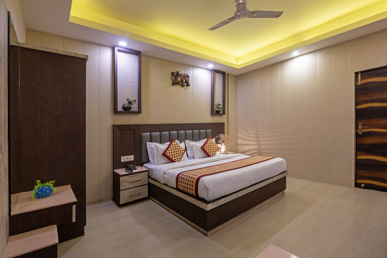 Bedroom 24