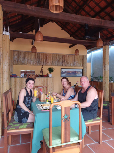Food & Drinks 5, cashew tree bungalow, Da Nang