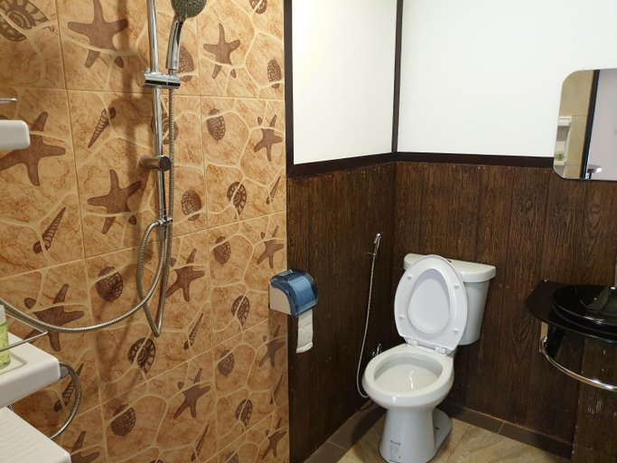 Bathroom 3, Koh Mueangkarn Paradise View Resort, Sai Yok