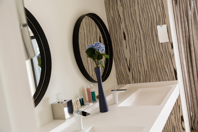 Bathroom 3, Thalazur Arcachon - Hotel & Spa, Gironde