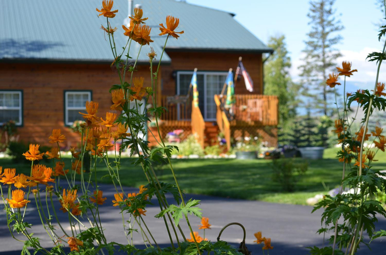Alaska's Lake Lucille Bed & Breakfast, Matanuska-Susitna