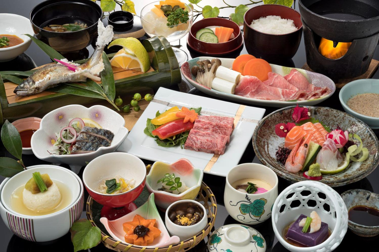 Food & Drinks 4, Ukiha, Hita