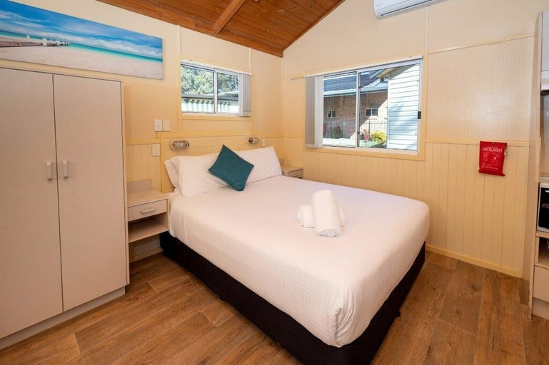 Bedroom 3, BIG4 Happy Hallidays Holiday Park, Greater Taree
