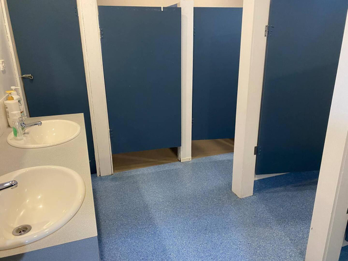 Bathroom 3, The 13th Apostle, Corangamite - South
