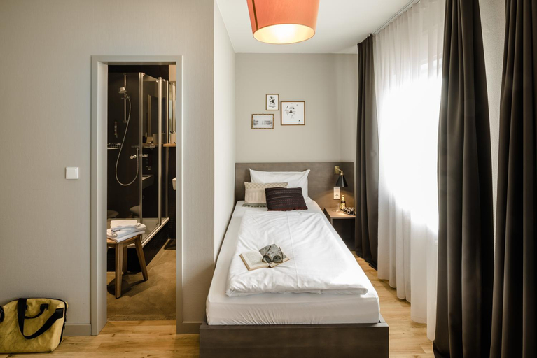 Bedroom 14