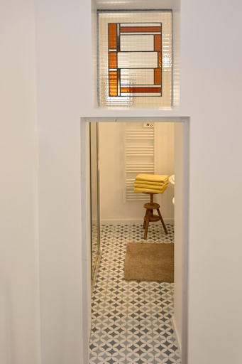 Bathroom 2, Mazet Des Artistes, Bouches-du-Rhône