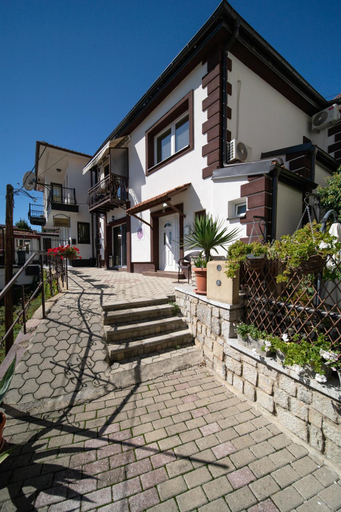 5, Darija Apartments - City Square