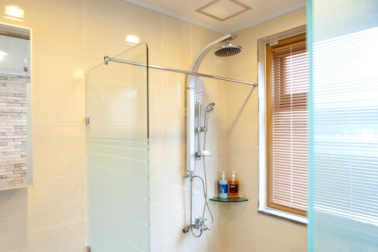 Bathroom 3, Oceantree House, Seogwipo