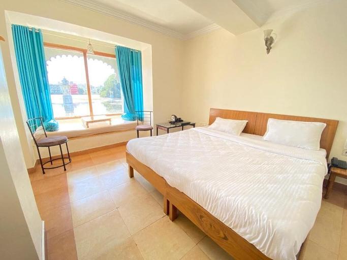 Bedroom 4, Natural Lake View Hotel, Udaipur