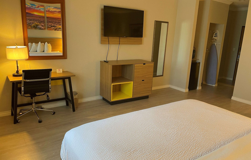 Bedroom 3, Days Inn by Wyndham Copperas Cove, Coryell