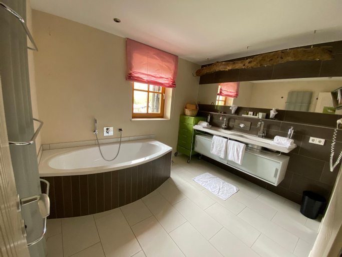 Bathroom 6