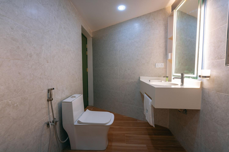 Bathroom 3, House 76, Nizwa