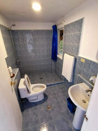 Bathroom 4, The Blue Orchid Resort, Moalboal