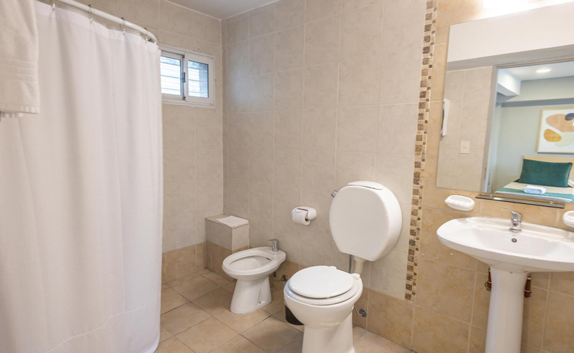 Bathroom 4, Hotel Plaza Bariloche, Bariloche