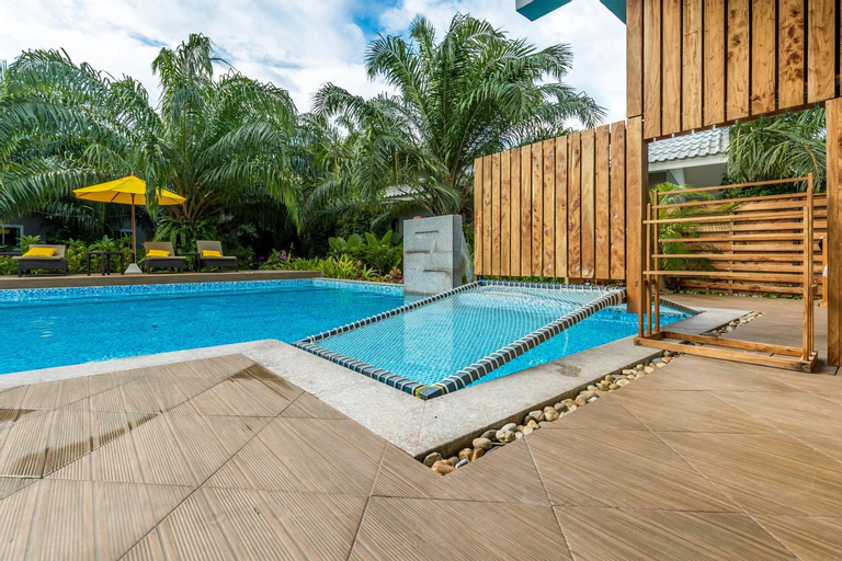 Swimming Pool 6