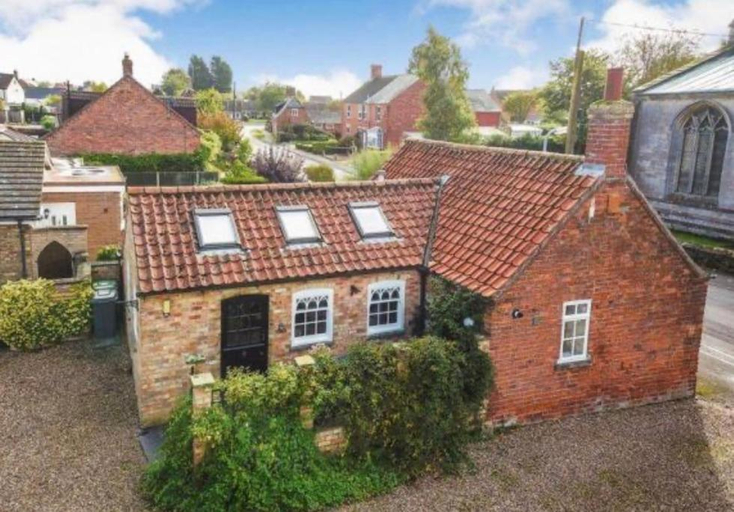 Others 5, The Old Stable, Lincolnshire