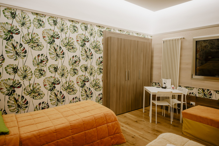 Bedroom 5, OPPIP, Bari