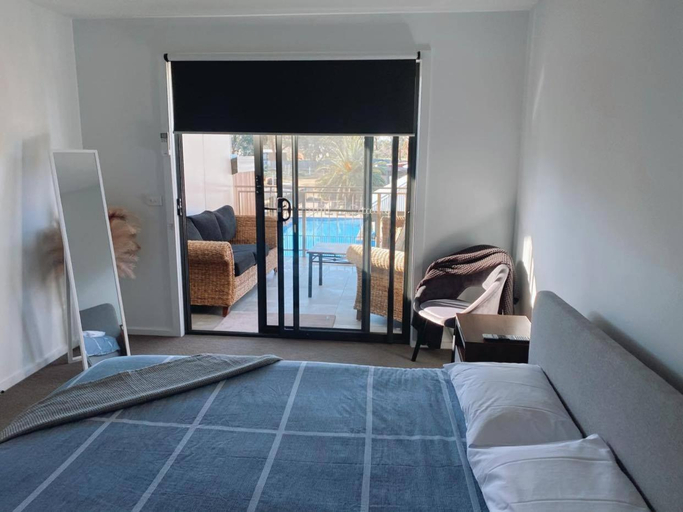 Others 3, Bundalong Villas, Moira - East